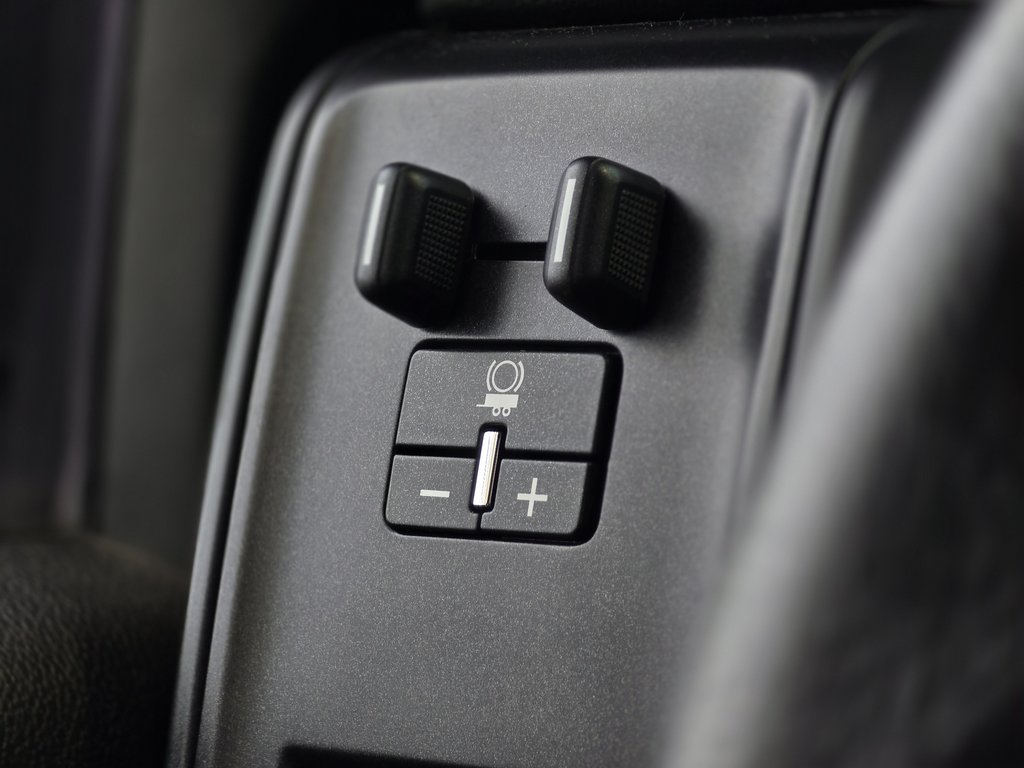 GMC Sierra 1500 DÉMARREUR | COUVRE BOÎTE | 8 ROUES +++ 2018 à Laval, Québec - 14 - w1024h768px