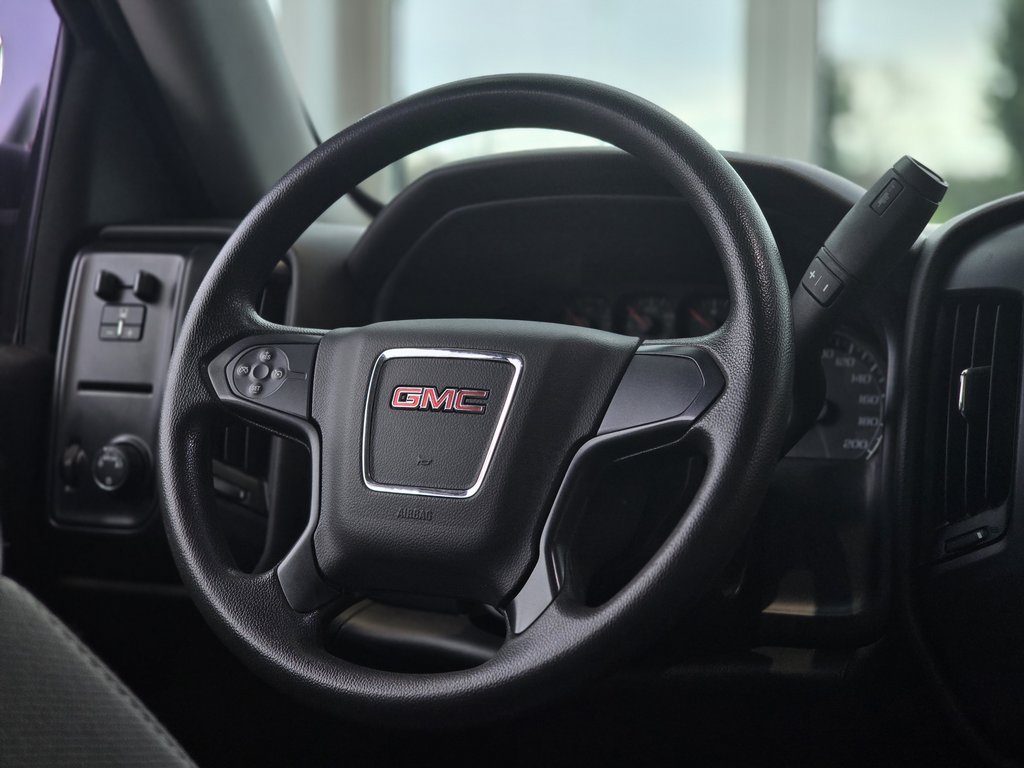GMC Sierra 1500 DÉMARREUR | COUVRE BOÎTE | 8 ROUES +++ 2018 à Laval, Québec - 12 - w1024h768px