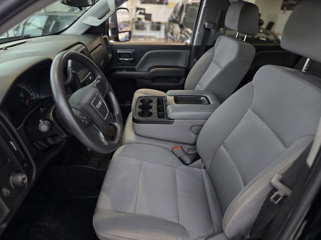 GMC Sierra 1500 DÉMARREUR | COUVRE BOÎTE | 8 ROUES +++ 2018 à Laval, Québec - 18 - w1024h768px