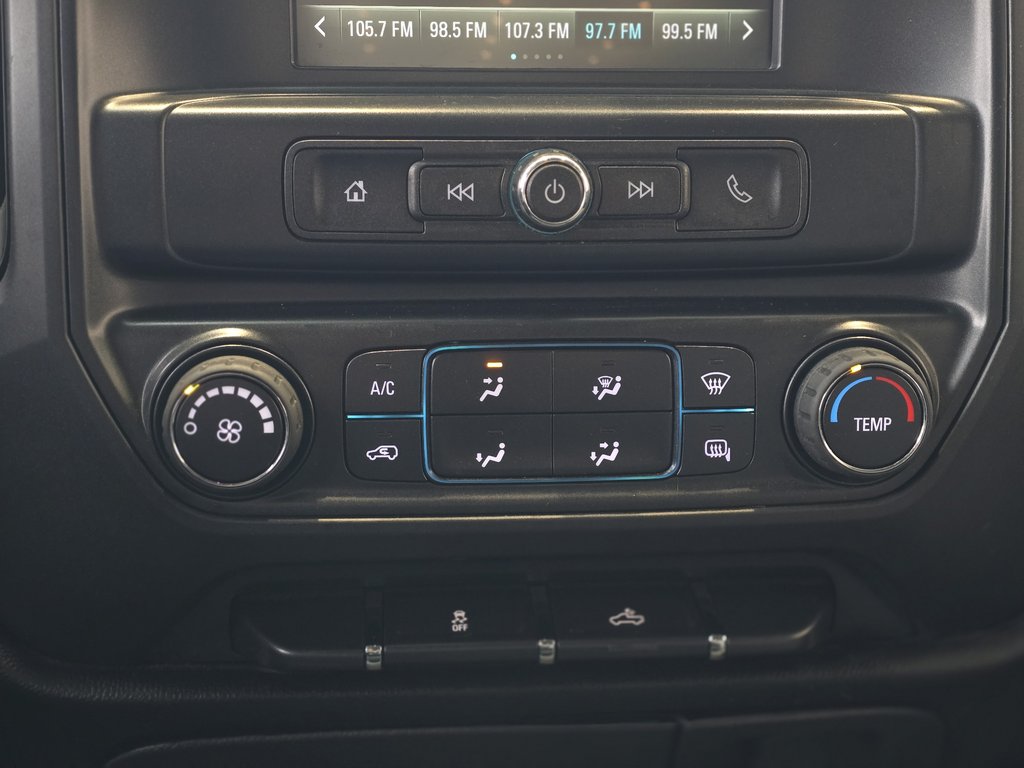 GMC Sierra 1500 DÉMARREUR | COUVRE BOÎTE | 8 ROUES +++ 2018 à Laval, Québec - 16 - w1024h768px