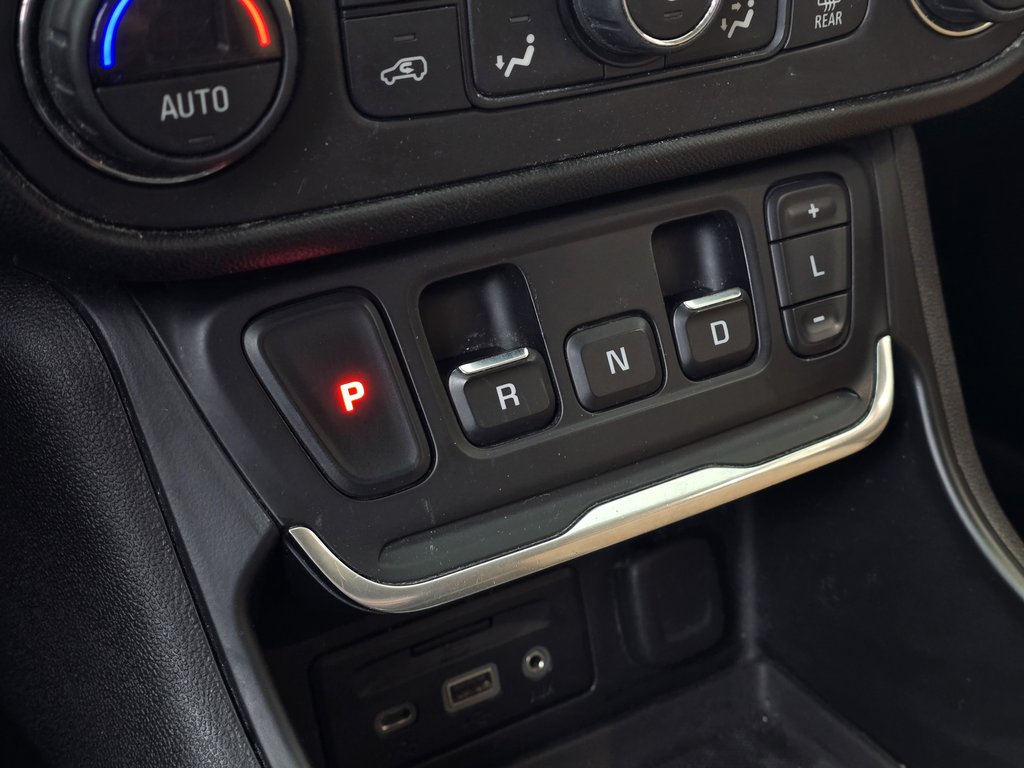 GMC Terrain SLT | AWD | NAV | CUIR | CARPLAY | CAM | +++ 2018 à Laval, Québec - 17 - w1024h768px