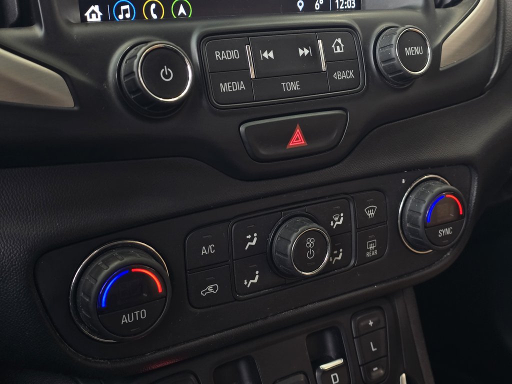 GMC Terrain SLT | AWD | NAV | CUIR | CARPLAY | CAM | +++ 2018 à Laval, Québec - 18 - w1024h768px