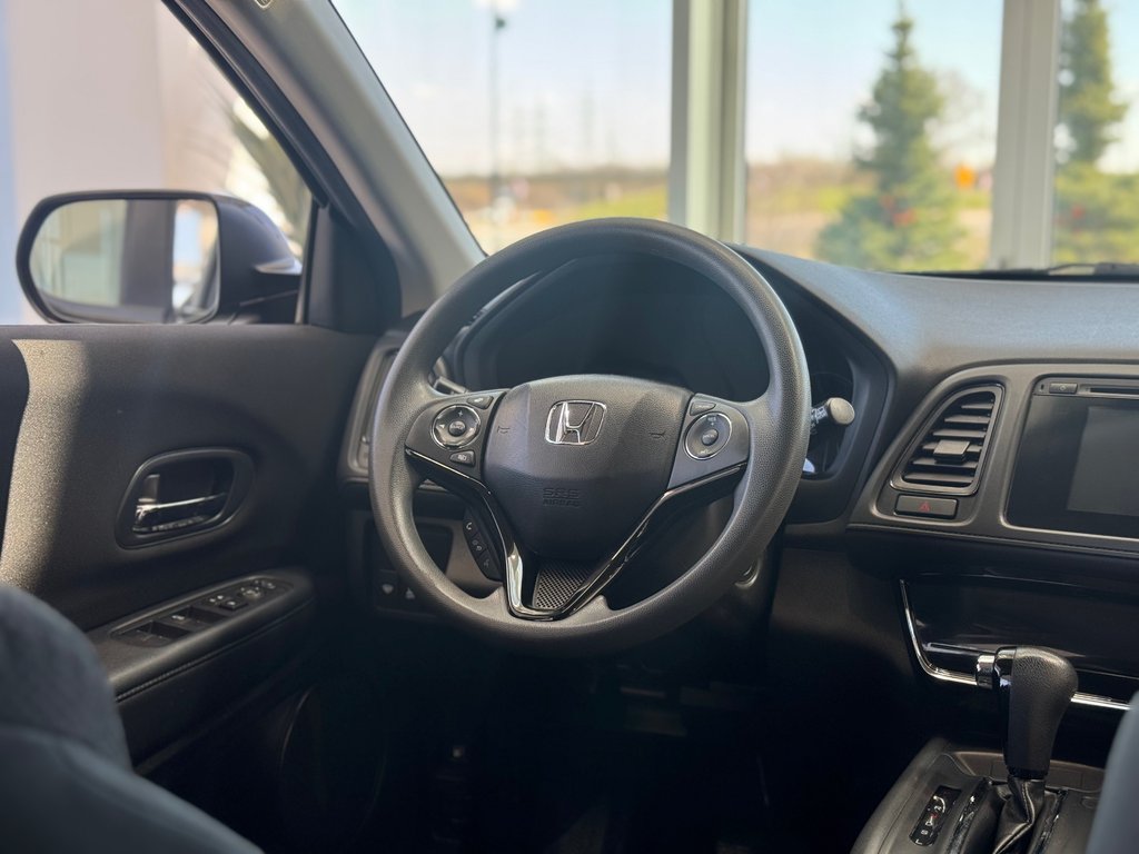 2016 Honda HR-V LX AWD | CAMÉRA | BLUETOOTH | SIÈGES CHAUFFANTS ++ in Laval, Quebec - 12 - w1024h768px