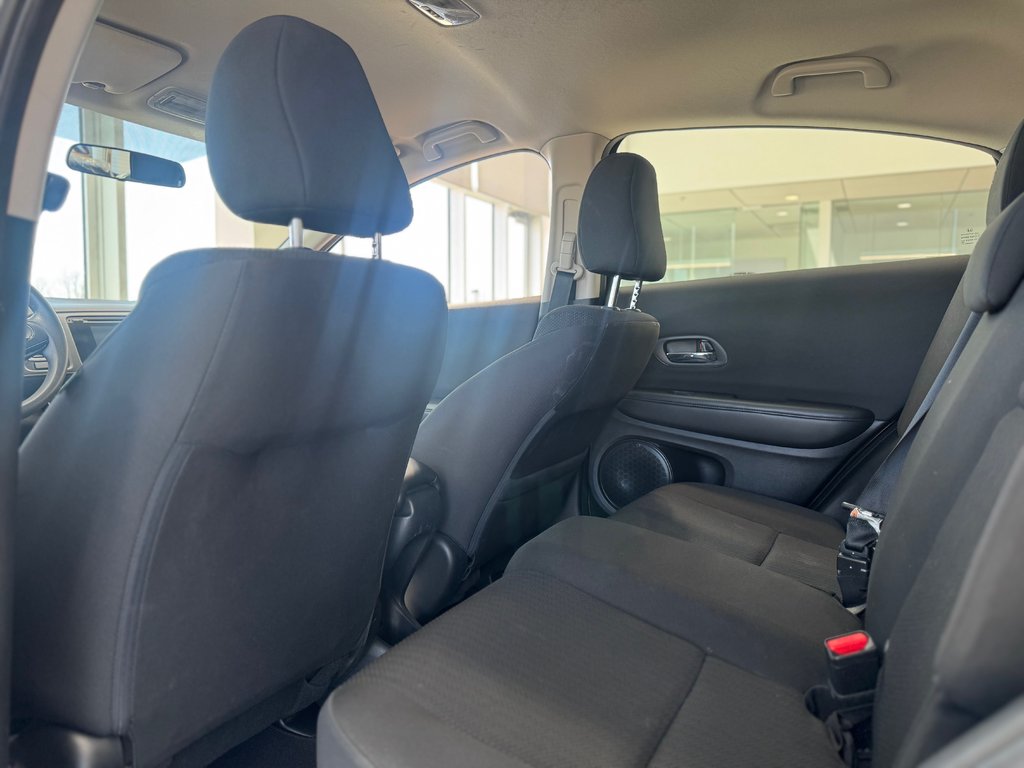 2016 Honda HR-V LX AWD | CAMÉRA | BLUETOOTH | SIÈGES CHAUFFANTS ++ in Laval, Quebec - 10 - w1024h768px