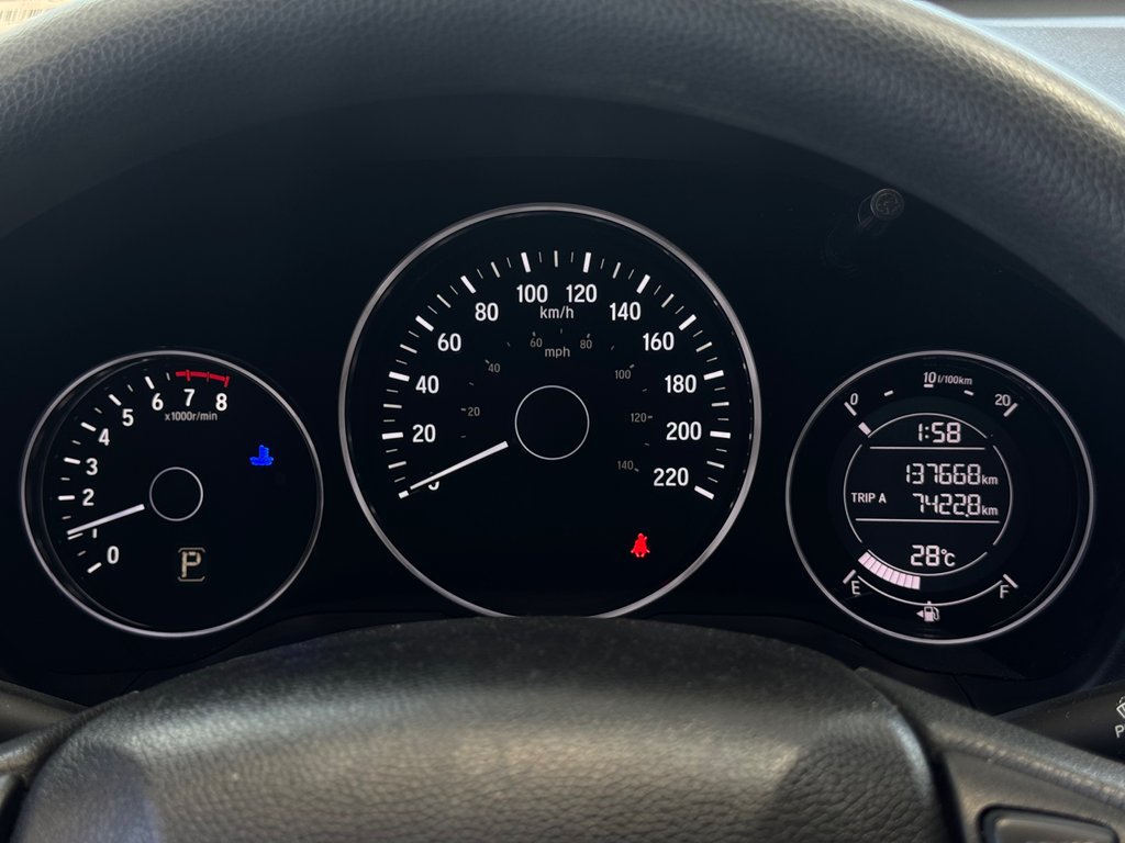 2016 Honda HR-V LX AWD | CAMÉRA | BLUETOOTH | SIÈGES CHAUFFANTS ++ in Laval, Quebec - 13 - w1024h768px