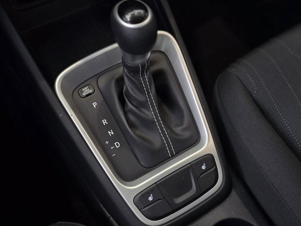 2023 Hyundai Venue Essential CARPLAY | CAMÉRA | BLUETOOTH +++ in Laval, Quebec - 15 - w1024h768px