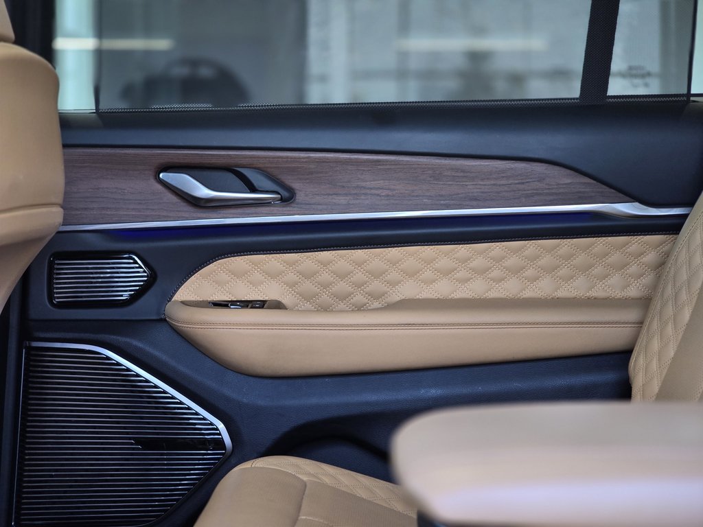 2023 Jeep Grand Cherokee L Summit PANO | MCINTOSH AUDIO | CUIR | NAV | +++ in Laval, Quebec - 15 - w1024h768px