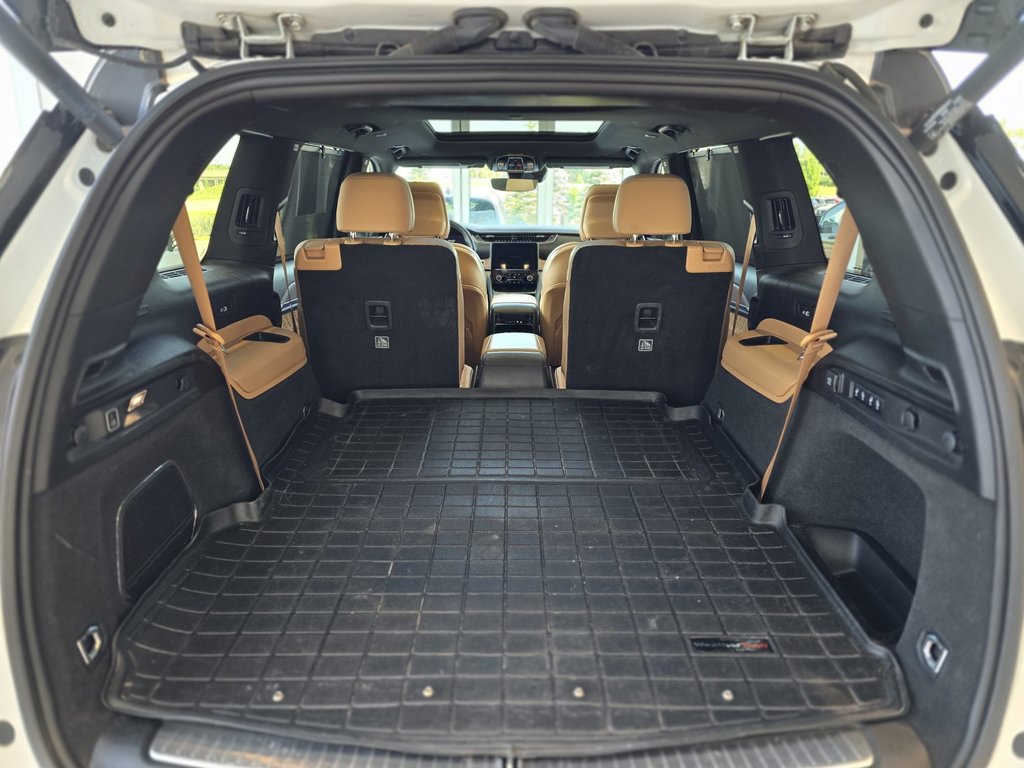 2023 Jeep Grand Cherokee L Summit PANO | MCINTOSH AUDIO | CUIR | NAV | +++ in Laval, Quebec - 10 - w1024h768px