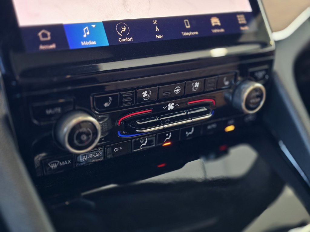 2023 Jeep Grand Cherokee L Summit PANO | MCINTOSH AUDIO | CUIR | NAV | +++ in Laval, Quebec - 25 - w1024h768px