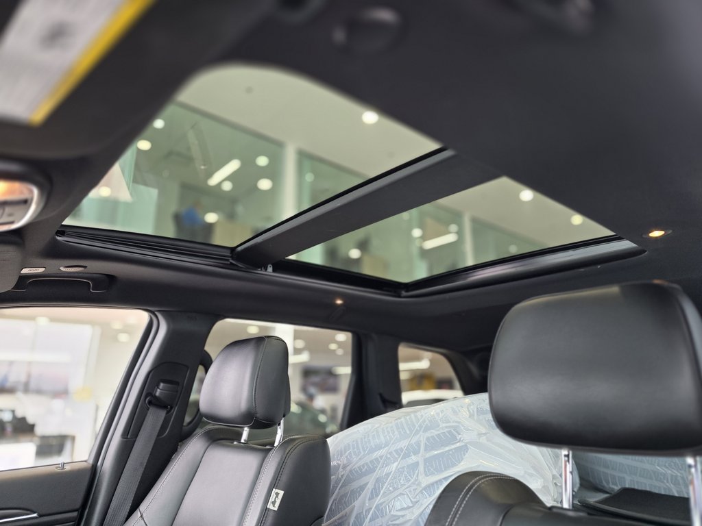 2021 Jeep Grand Cherokee 80th Anniversary Edition | BAS KM | DÉMARREUR | ++ in Laval, Quebec - 19 - w1024h768px