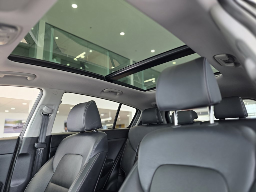 Kia Sportage EX AWD | TOIT | CUIR | CARPLAY | CAMÉRA | BAS KM 2022 à Laval, Québec - 21 - w1024h768px
