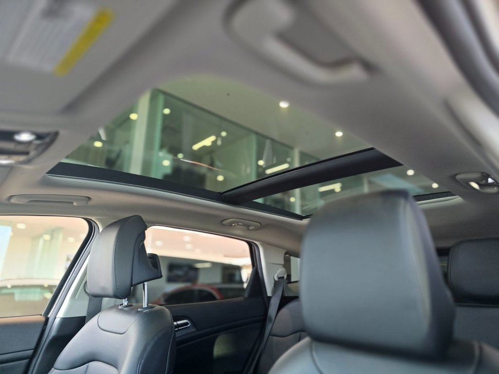 2023 Kia Sportage EX | TOIT | CUIR | CARPLAY | AWD +++ in Laval, Quebec - 21 - w1024h768px