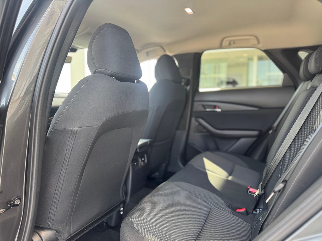 Mazda CX-30 GS | AWD | BAS KM | SIÈGES CHAUFFANTS | CAMÉRA +++ 2023 à Laval, Québec - 10 - w1024h768px