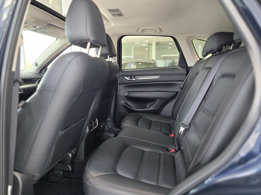 Mazda CX-5 GT AWD | TOIT | CUIR | CAMÉRA | 8 PNEUS | BAS KM!! 2019 à Laval, Québec - 9 - w1024h768px