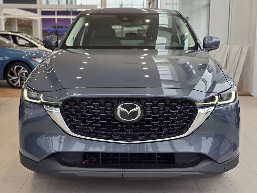 Mazda CX-5 GT TOIT | CUIR | NAV | CARPLAY | CAMÉRA | AWD 2023 à Laval, Québec - 3 - w1024h768px