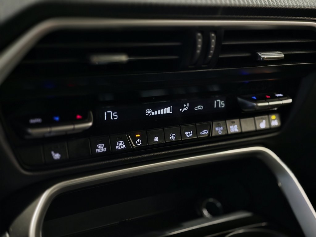 Mazda CX-90 PHEV GS AWD | CARPLAY | CAMÉRA | 8 PNEUS | BAS KM!! 2024 à Laval, Québec - 18 - w1024h768px