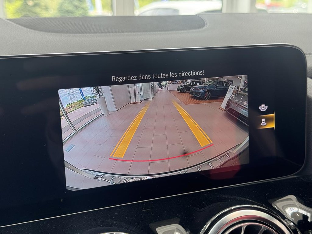 Mercedes-Benz GLA 250 4MATIC | TOIT PANO | CUIR | CARPLAY | CAMÉRA | 8 PNEUS | BAS KM +++ 2023 à Laval, Québec - 18 - w1024h768px