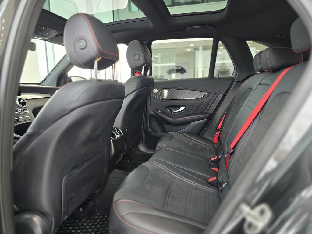 Mercedes-Benz GLC 43 AMG 2021 à Laval, Québec - 10 - w1024h768px