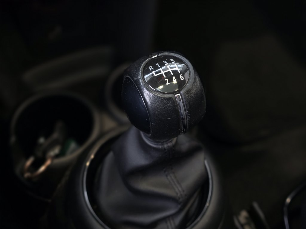 2019 MINI 3 Door Cooper | BAS KM | TOIT PANO | CAM | CUIR | +++ in Laval, Quebec - 14 - w1024h768px