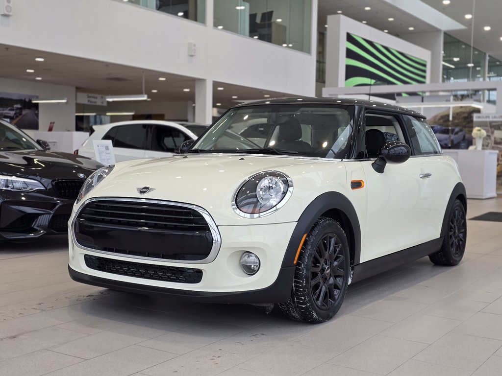 2019 MINI 3 Door Cooper | BAS KM | TOIT PANO | CAM | CUIR | +++ in Laval, Quebec - 3 - w1024h768px