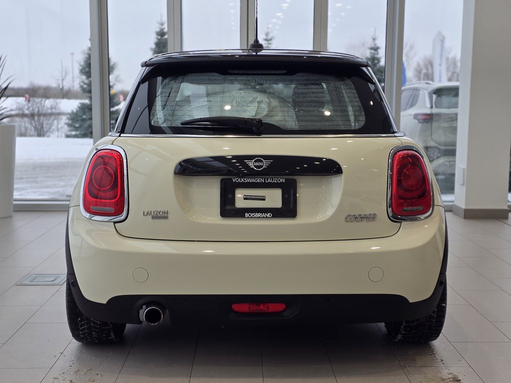 2019 MINI 3 Door Cooper | BAS KM | TOIT PANO | CAM | CUIR | +++ in Laval, Quebec - 6 - w1024h768px