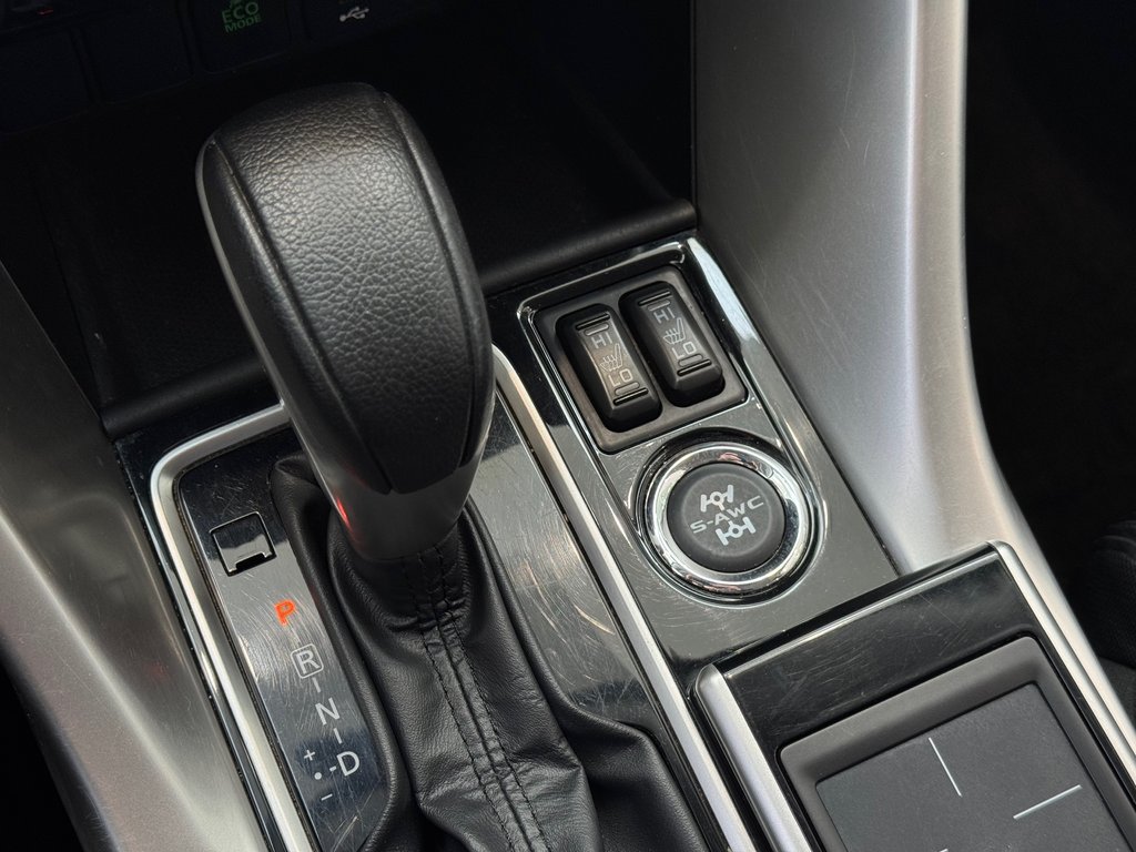 2020 Mitsubishi Eclipse Cross SE in Laval, Quebec - 14 - w1024h768px