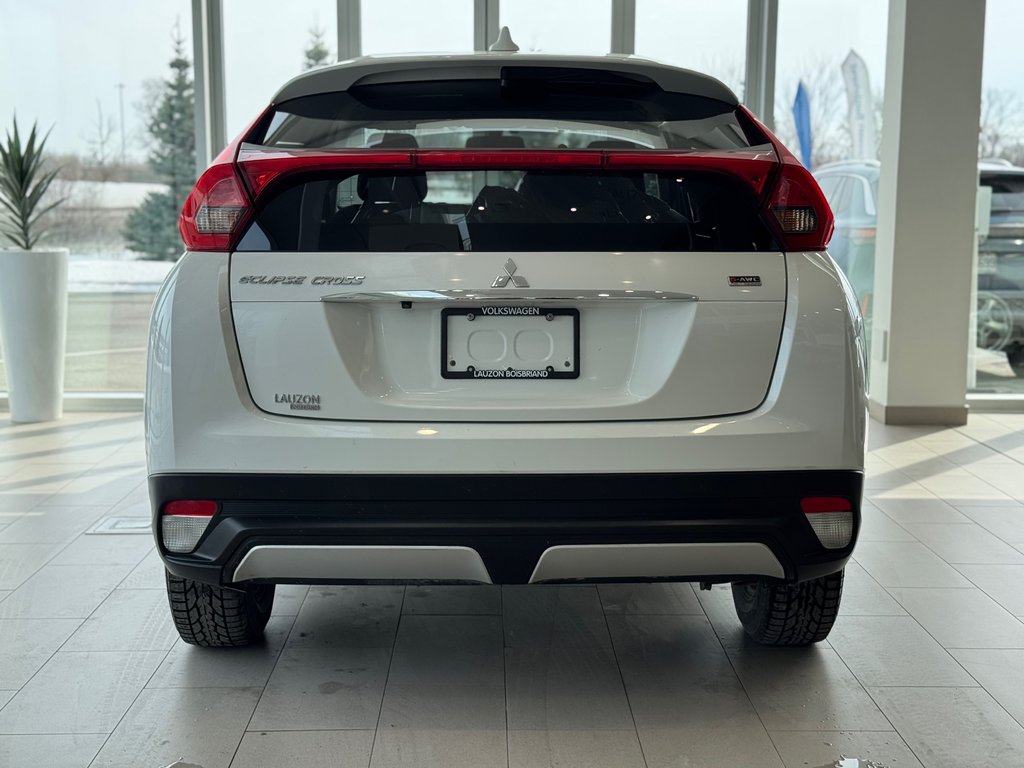 2020 Mitsubishi Eclipse Cross SE in Laval, Quebec - 6 - w1024h768px