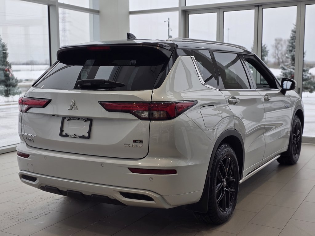 2024 Mitsubishi Outlander GT PREMIUM | CUIR | NAV | CARPLAY | CAM +++ in Laval, Quebec - 8 - w1024h768px