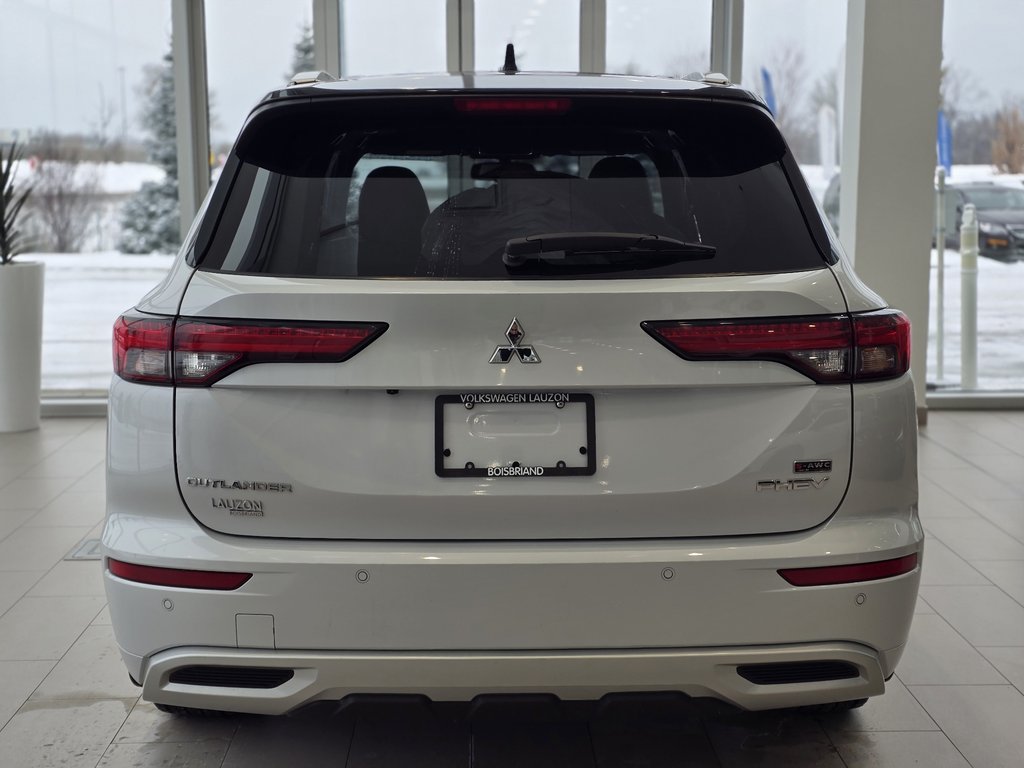 2024 Mitsubishi Outlander GT PREMIUM | CUIR | NAV | CARPLAY | CAM +++ in Laval, Quebec - 7 - w1024h768px