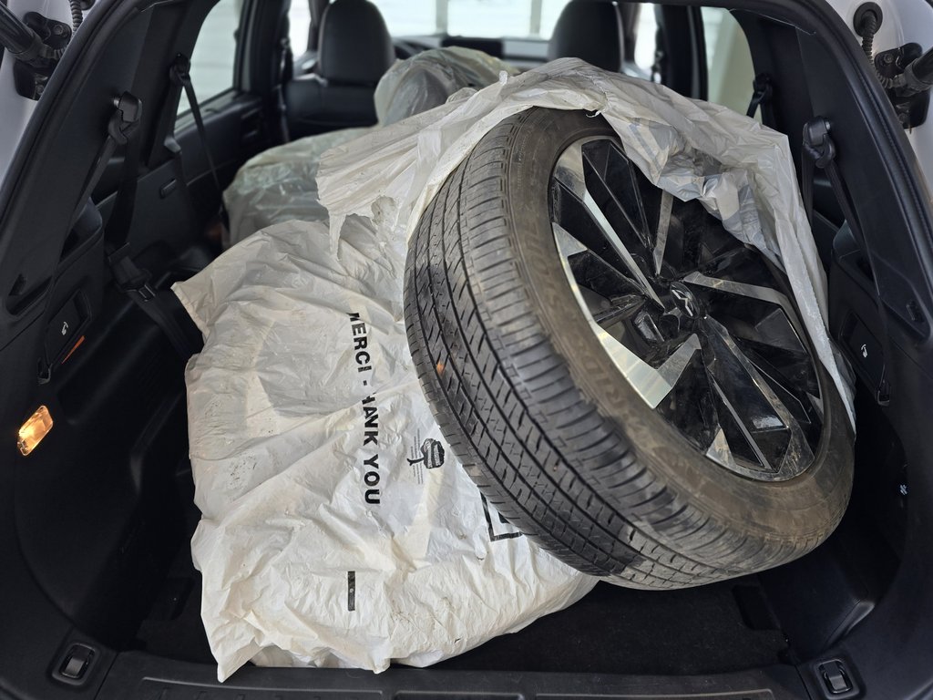 2024 Mitsubishi Outlander GT PREMIUM | CUIR | NAV | CARPLAY | CAM +++ in Laval, Quebec - 9 - w1024h768px