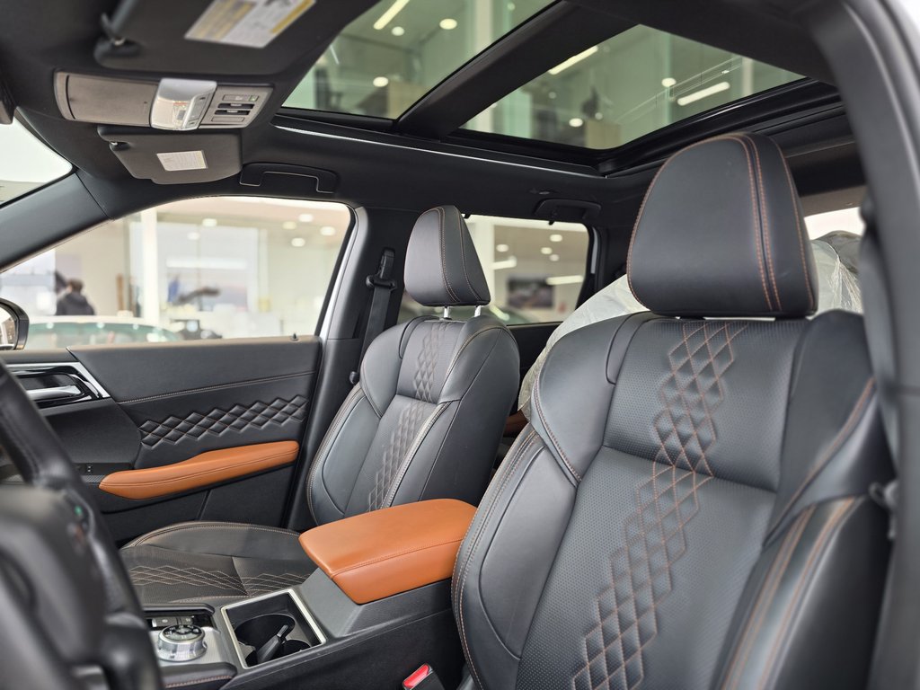 2024 Mitsubishi Outlander GT PREMIUM | CUIR | NAV | CARPLAY | CAM +++ in Laval, Quebec - 11 - w1024h768px