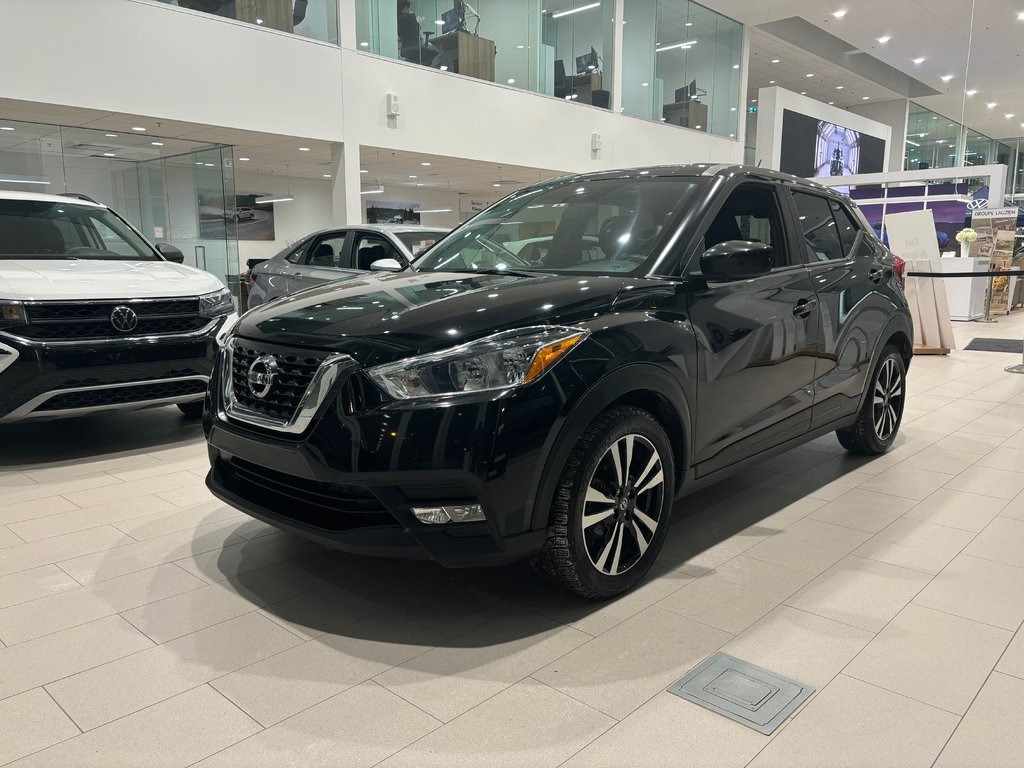 Nissan Kicks SV | CARPLAY | CAMÉRA | BLUETOOTH | 8 PNEUS | +++ 2019 à Laval, Québec - 3 - w1024h768px