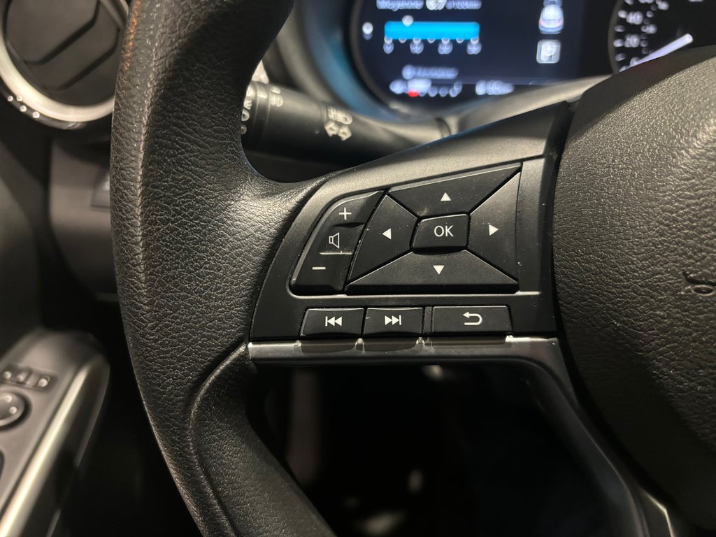 Nissan Kicks SV | CARPLAY | CAMÉRA | BLUETOOTH | 8 PNEUS | +++ 2019 à Laval, Québec - 10 - w1024h768px