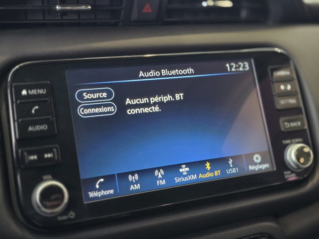 2022 Nissan Kicks SR | CARPLAY | CUIR | DÉMARREUR | 8 ROUES | BAS KM in Laval, Quebec - 16 - w1024h768px