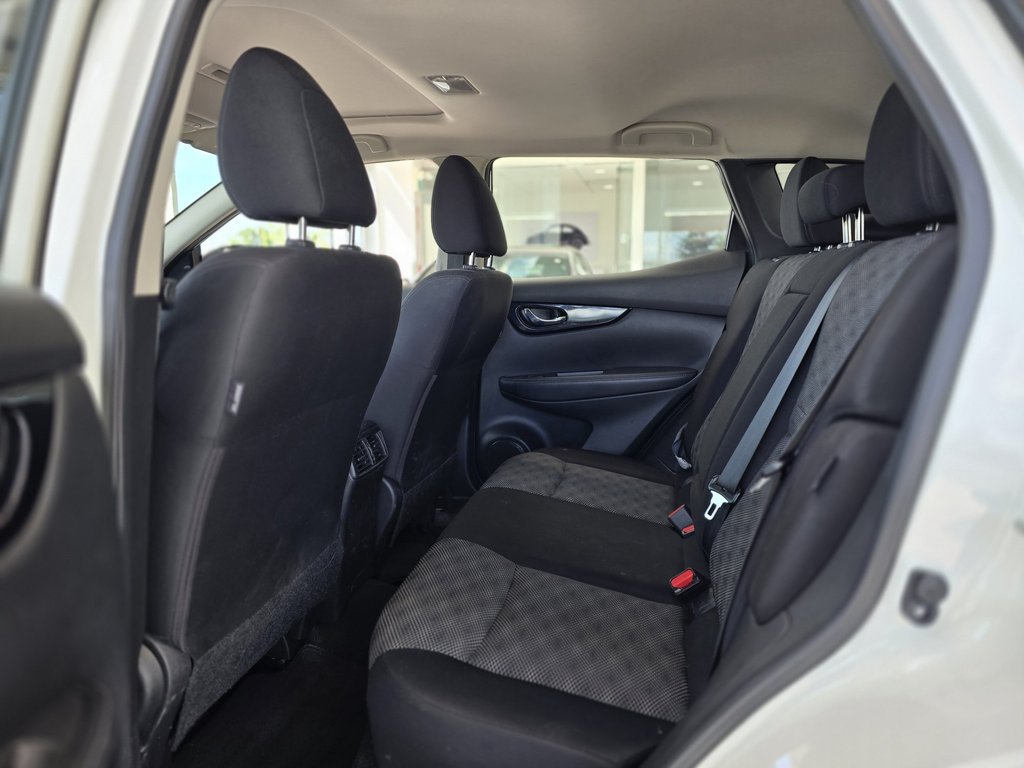 Nissan Qashqai SV AWD | TOIT | BLUETOOTH | CAMÉRA | BAS KM 2021 à Laval, Québec - 9 - w1024h768px