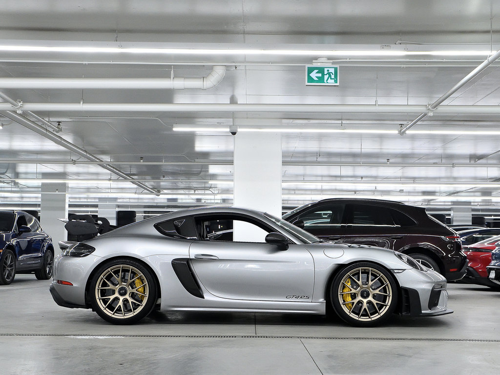 2023  718 Cayman GT4 RS / Weissach Pack in Laval, Quebec - 2 - w1024h768px