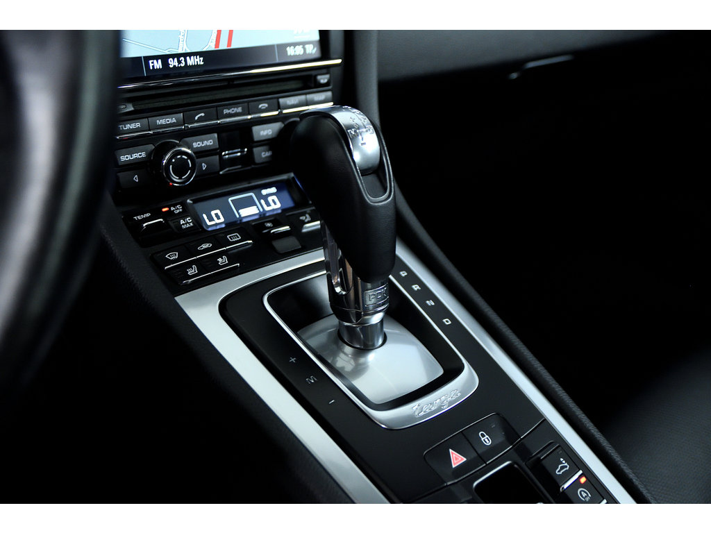 2014  911 Targa 4S / BOSE / Sport Chrono / Premium Pack in Laval, Quebec - 22 - w1024h768px