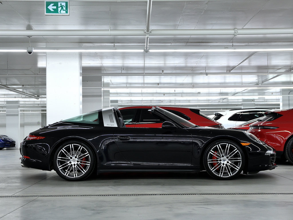 2014  911 Targa 4S / BOSE / Sport Chrono / Premium Pack in Laval, Quebec - 5 - w1024h768px