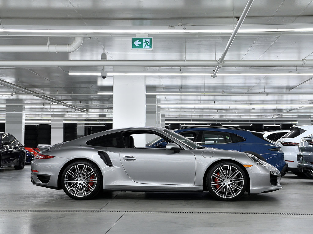 911 Turbo / Sport Chrono Package 2014 à Laval, Québec - 6 - w1024h768px