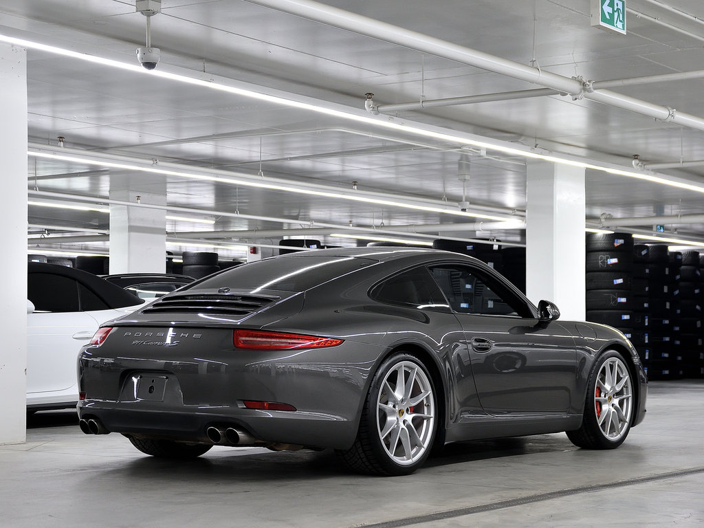 2015  911 2dr Cpe Carrera S in Laval, Quebec - 8 - w1024h768px