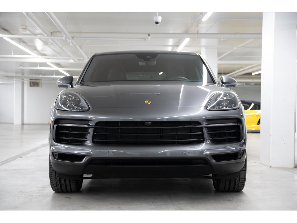 2022  Cayenne Coupe S / Perfomance + Premium Plus Pack in Laval, Quebec - 4 - w1024h768px