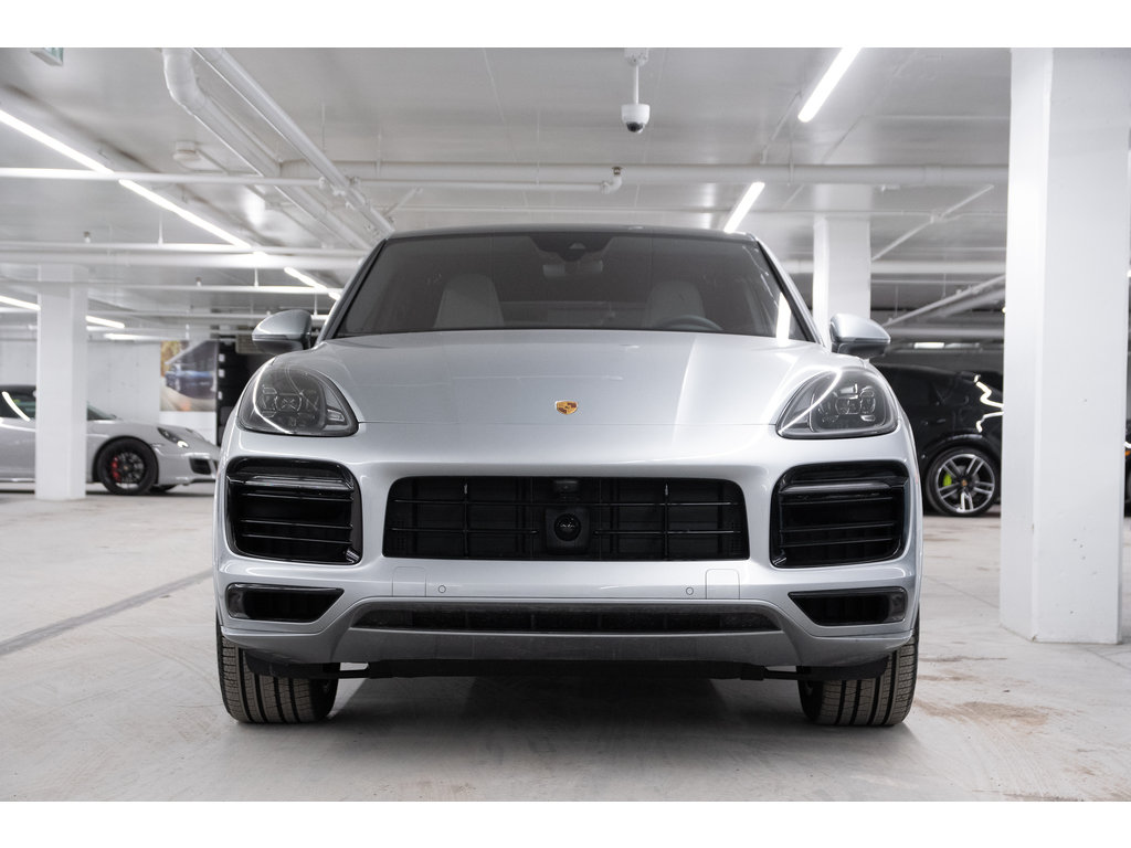 2023  Cayenne E-Hybrid Coupe / Air Suspension / Trailer Hitch in Laval, Quebec - 5 - w1024h768px
