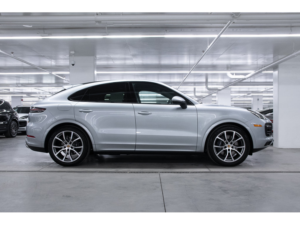 2023  Cayenne Coupe / Performance + Premium Pack / BOSE in Laval, Quebec - 2 - w1024h768px