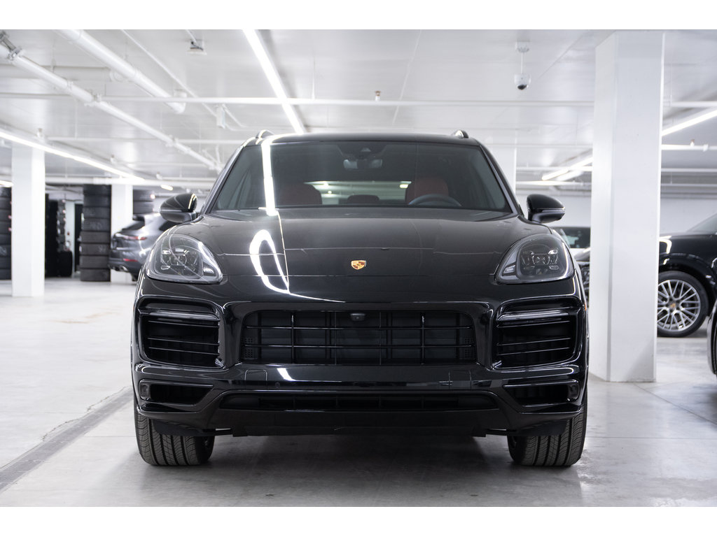 2023  Cayenne / Premium Pack / Bose in Laval, Quebec - 4 - w1024h768px