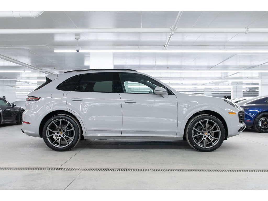 Cayenne | Premium Pack | BOSE 2023 à Laval, Québec - 2 - w1024h768px