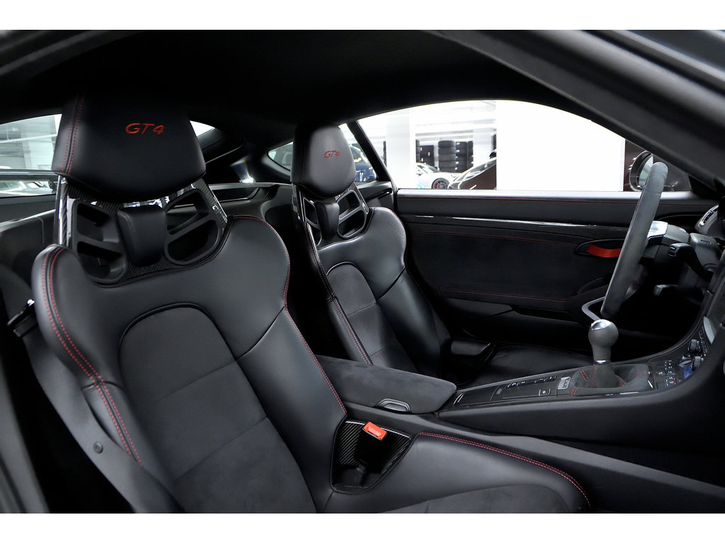 2016  Cayman GT4 / Carbon Bucket Seats / Sport Chrono / MANUAL in Laval, Quebec - 29 - w1024h768px
