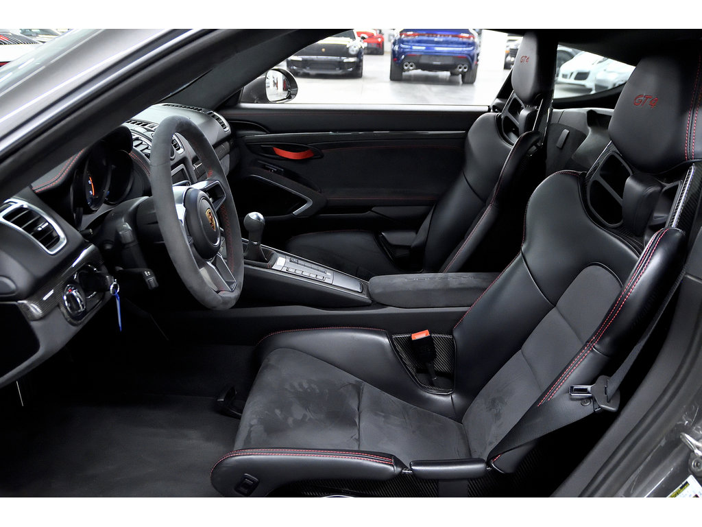 2016  Cayman GT4 / Carbon Bucket Seats / Sport Chrono / MANUAL in Laval, Quebec - 23 - w1024h768px