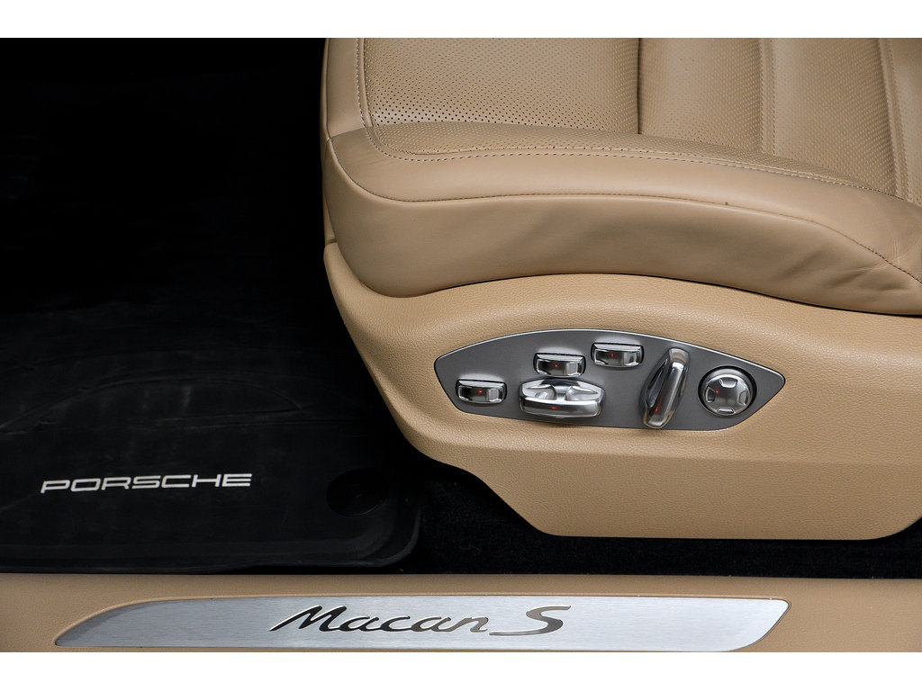 2023  Macan S / Premium Plus Package / BOSE in Laval, Quebec - 24 - w1024h768px