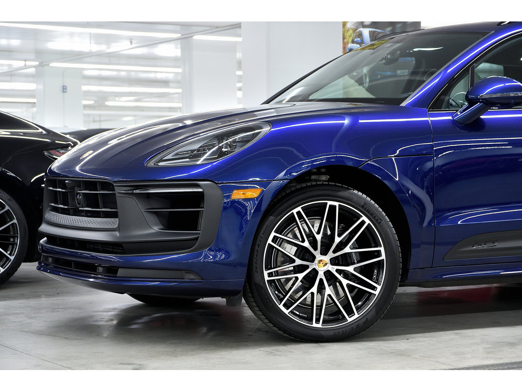 Macan GTS / Premium Plus Package / BOSE 2024 à Laval, Québec - 2 - w1024h768px