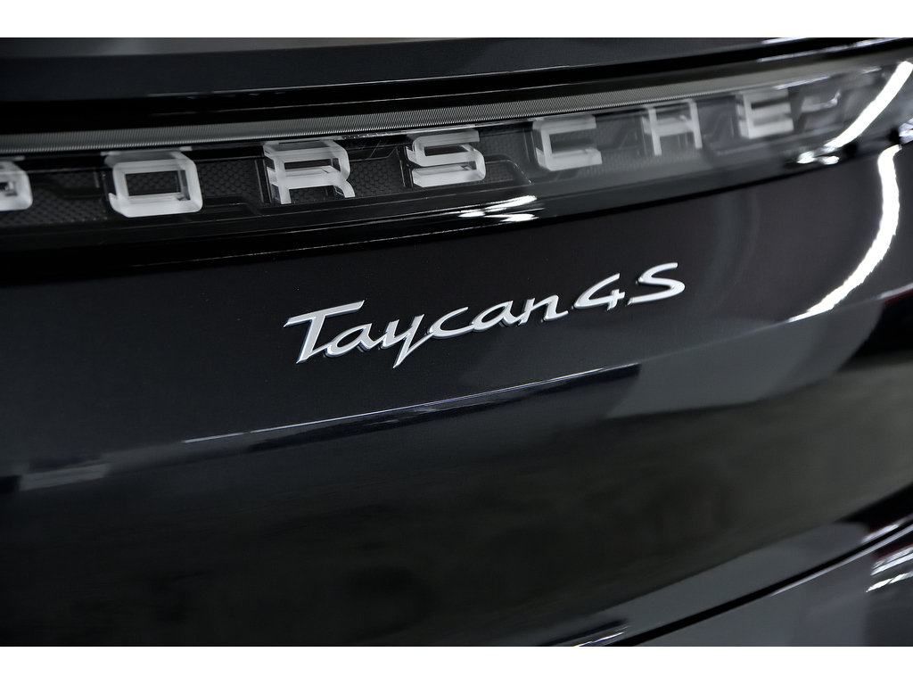 Taycan 4S AWD 2023 à Laval, Québec - 8 - w1024h768px